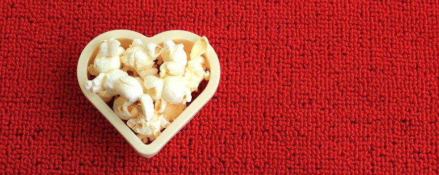 Celebra una boda de cine con palomitas de maíz y envases personalizados